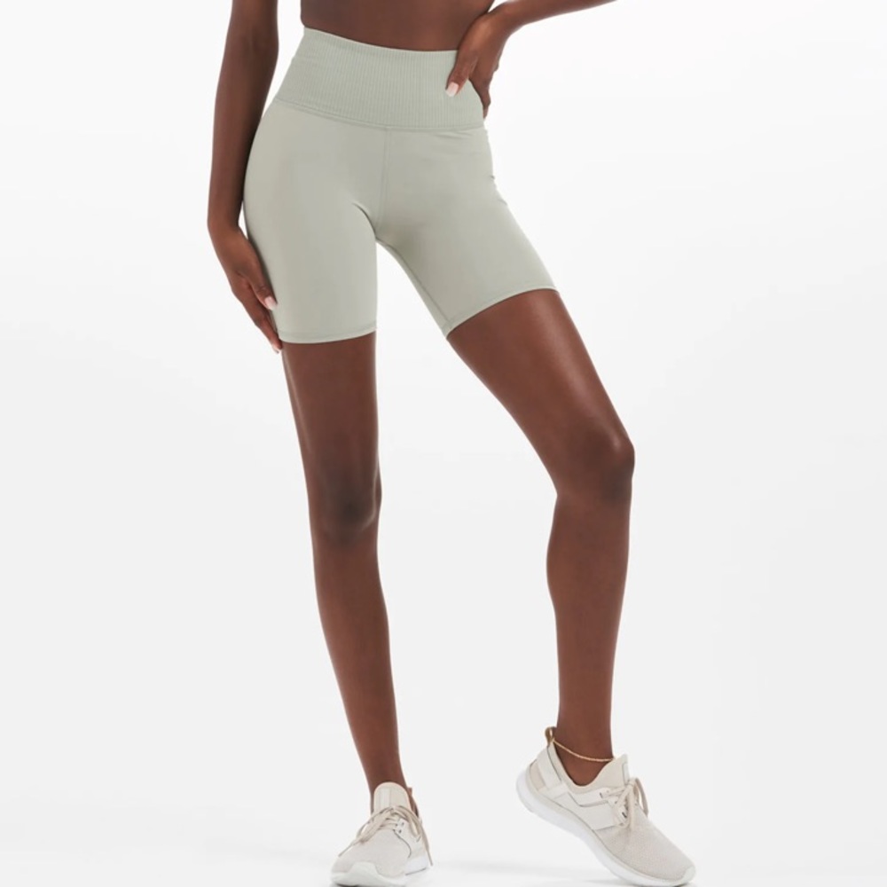 Vuori Rib Studio Short - Eucalyptus